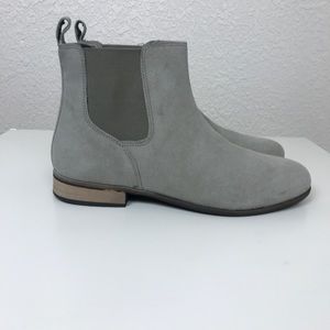 Urban outfitters Chelsea boots